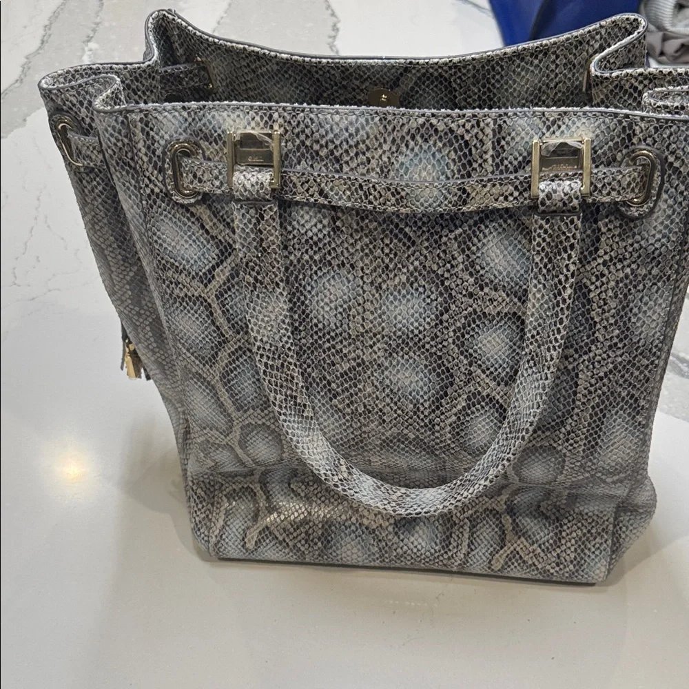 G.I.L.I. Blue Gray Snakeskin Large Tote Never Used - Picture 4 of 8
